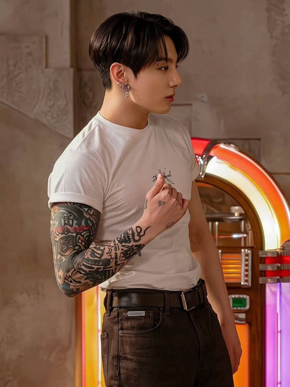 JUNG KOOK x CK MONOLOGO TEE